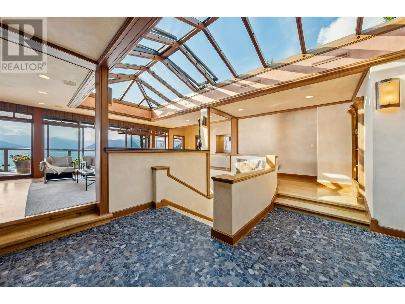 270 LIONS BAY AVENUE