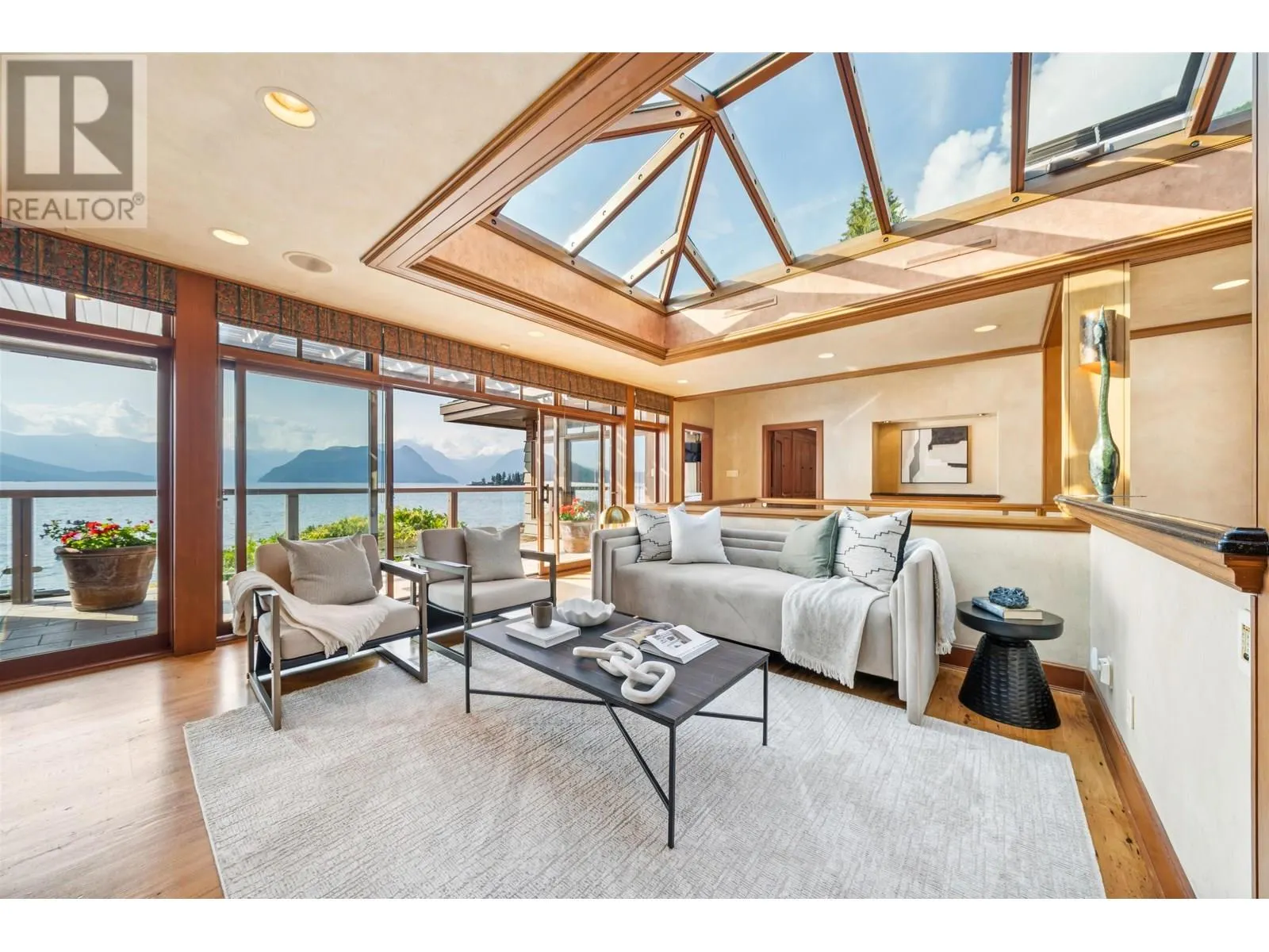 270 LIONS BAY AVENUE
