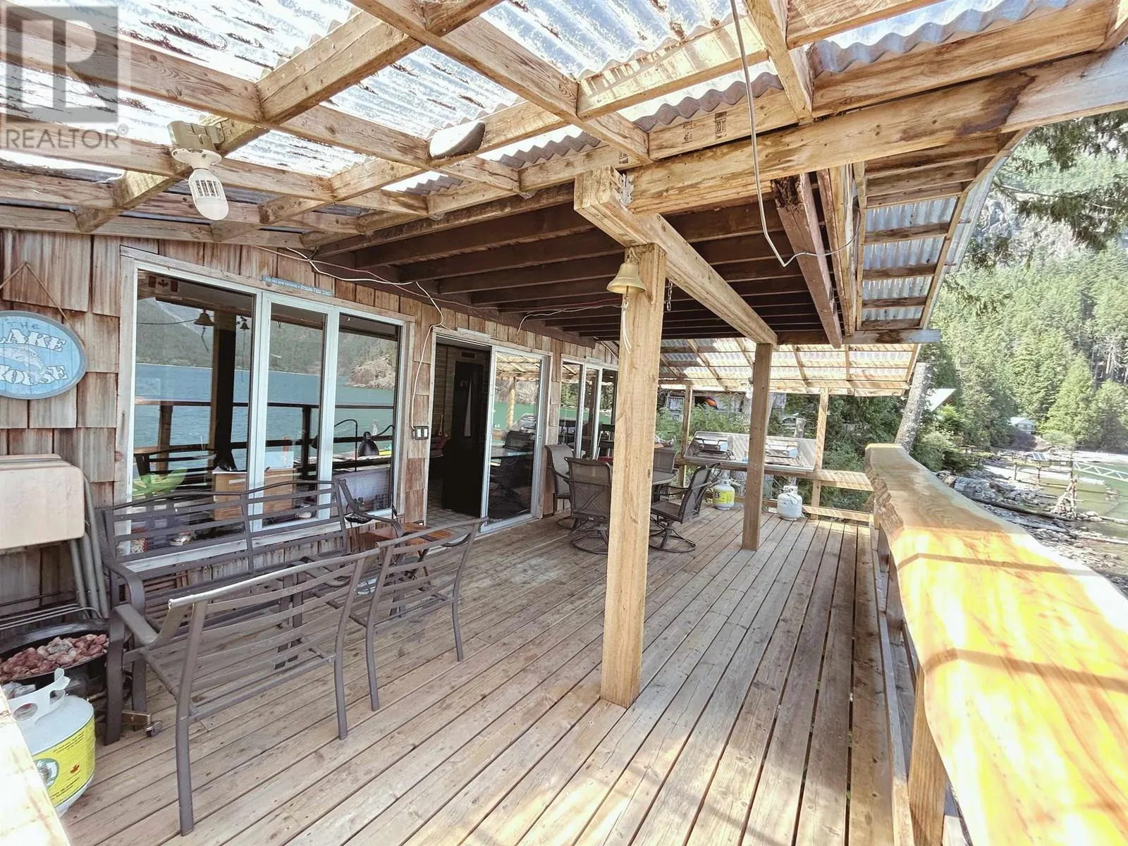 4 DEBECK CREEK
