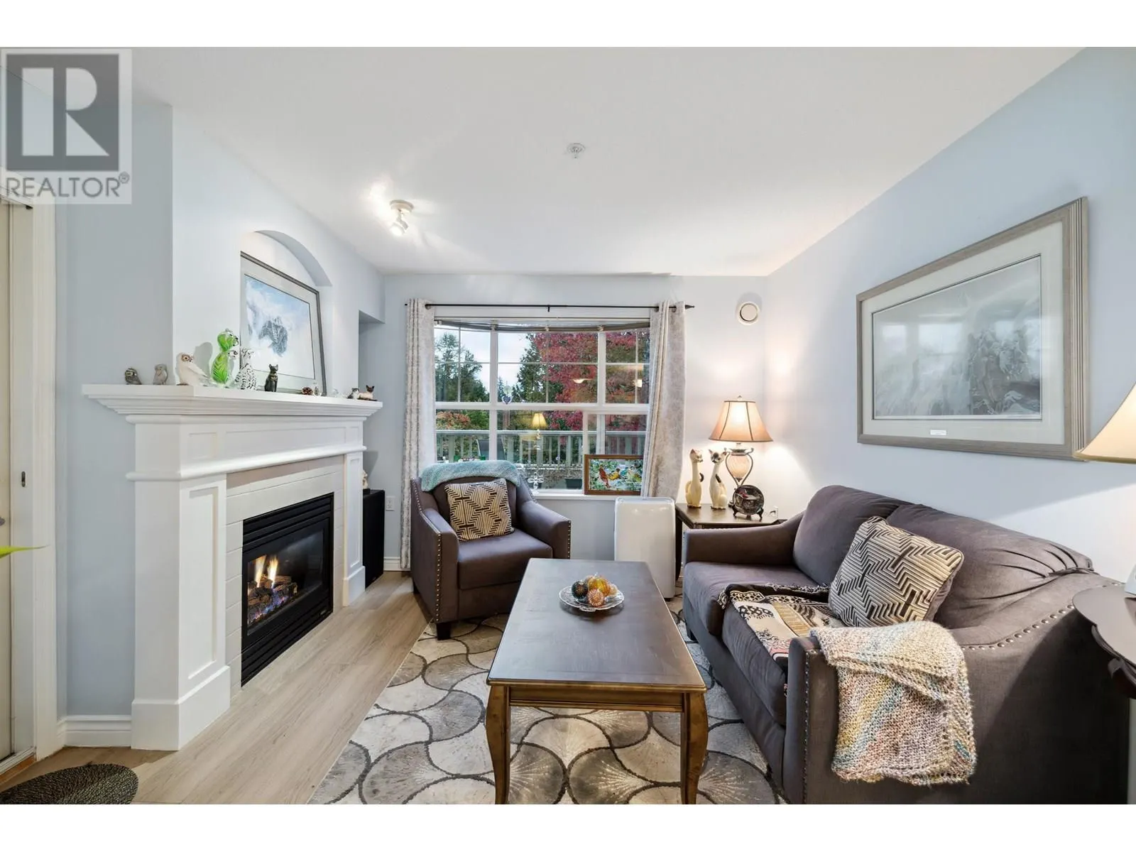 202 960 LYNN VALLEY ROAD
