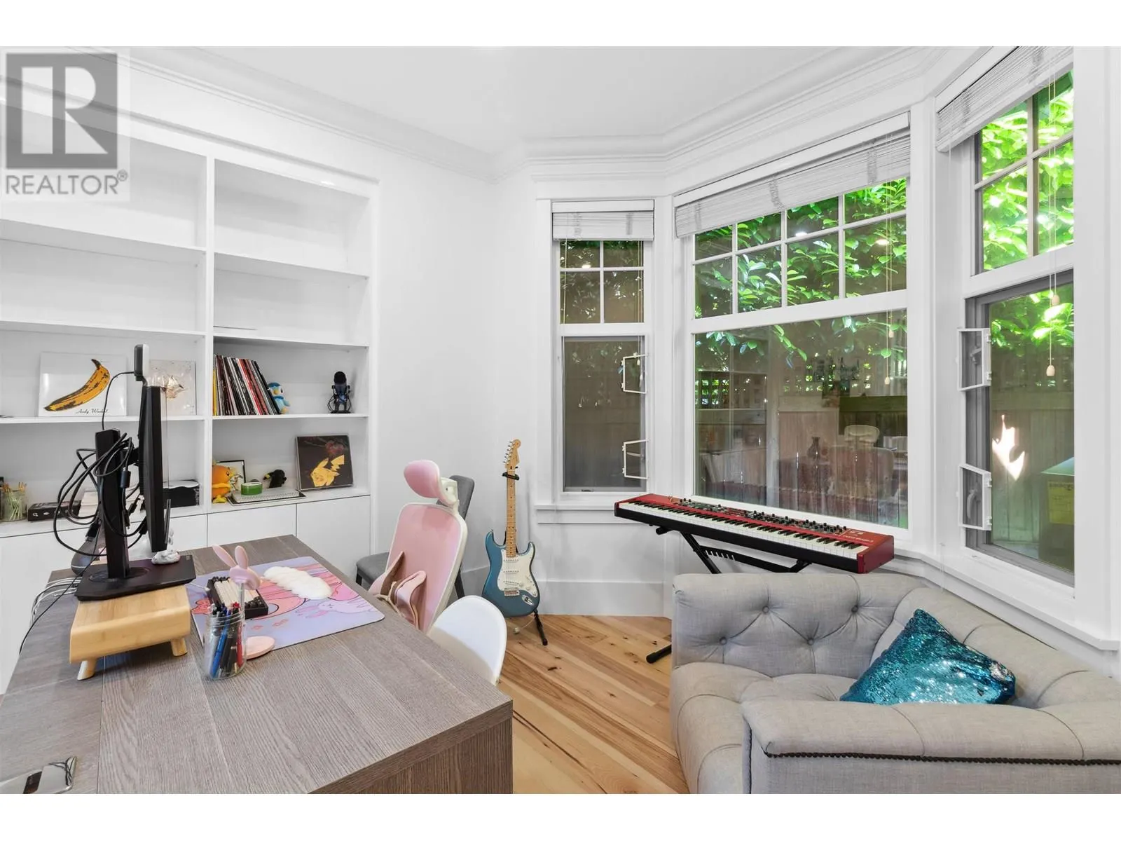 4379 ROSS CRESCENT