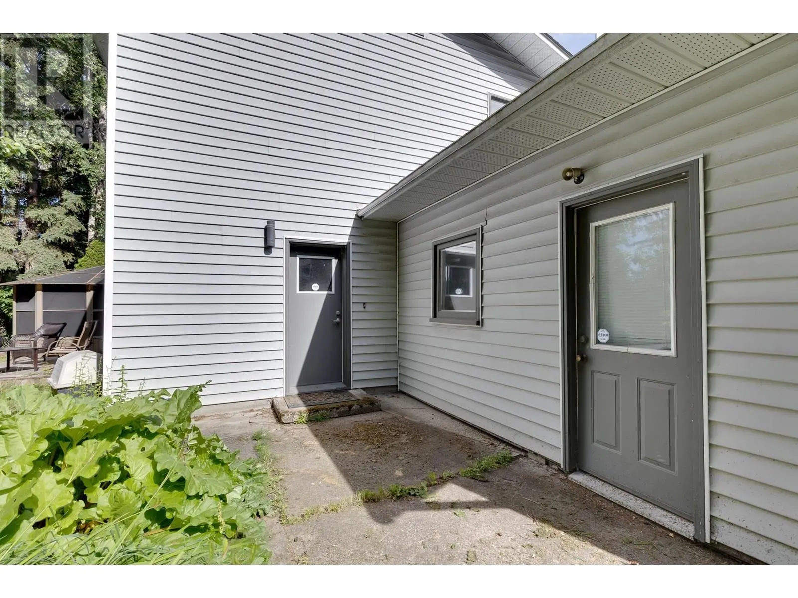 1561 PAXTON PLACE