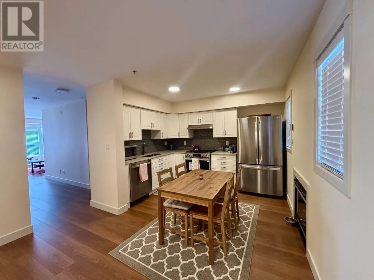 17 1204 MAIN STREET