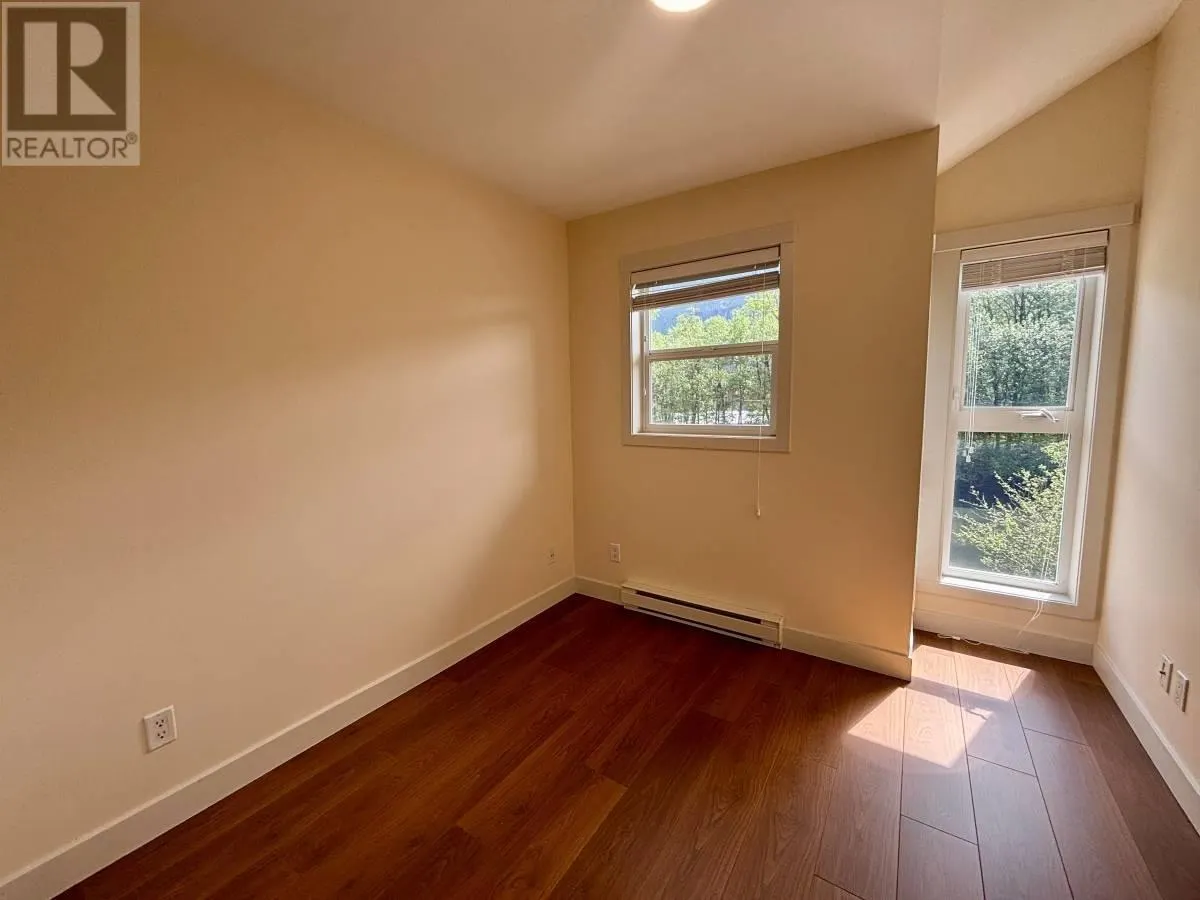 17 1204 MAIN STREET