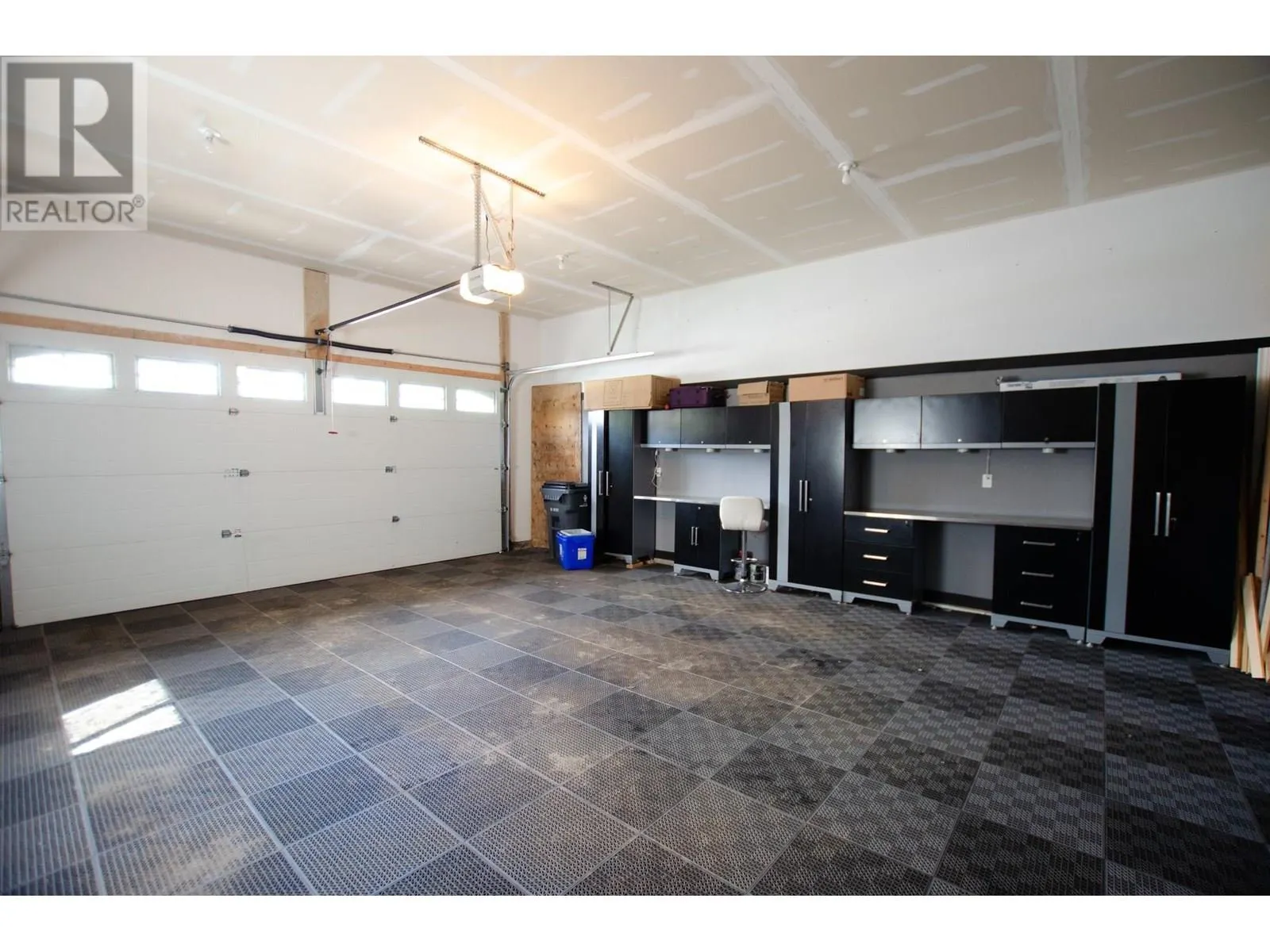 8089 STILLWATER CRESCENT