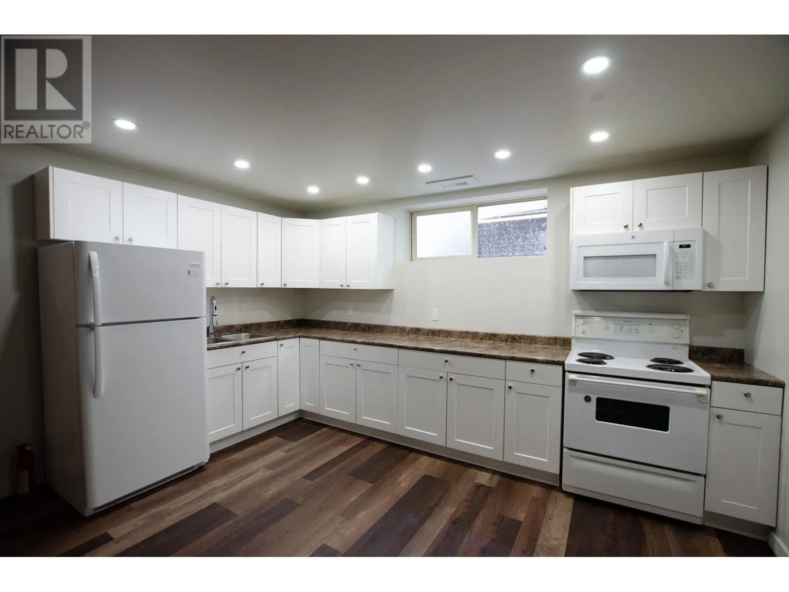 8089 STILLWATER CRESCENT