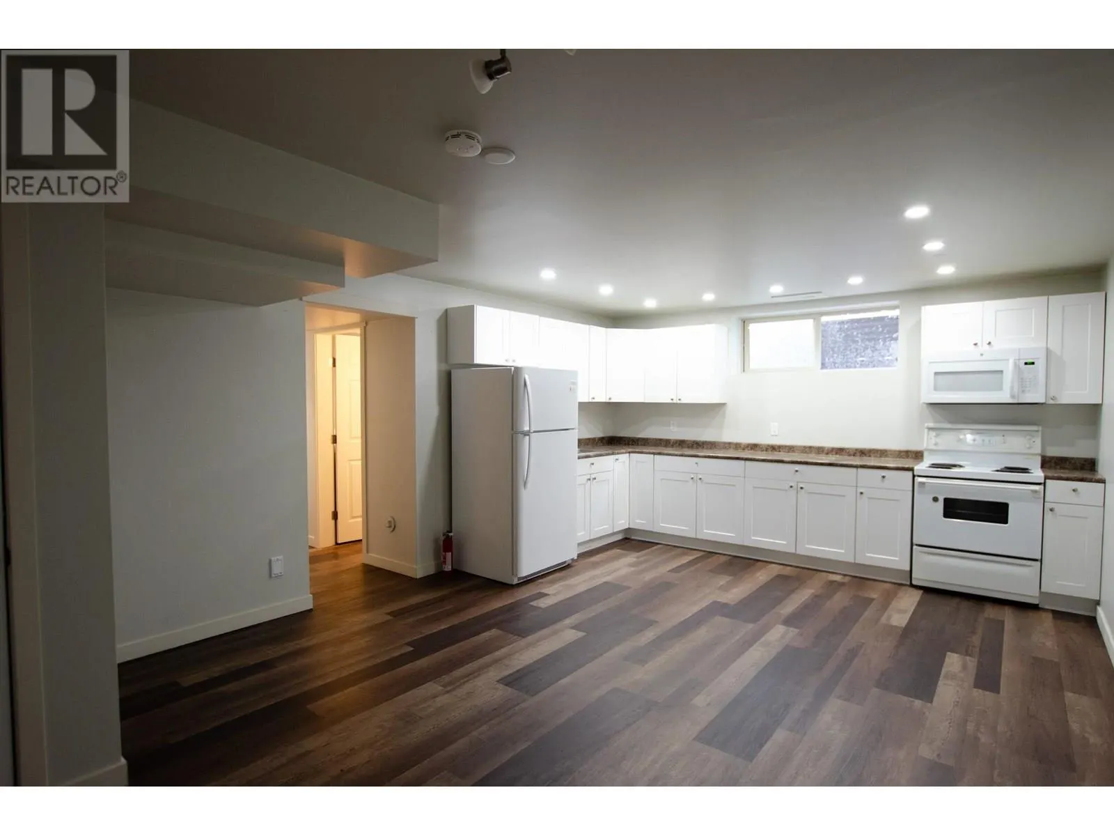 8089 STILLWATER CRESCENT