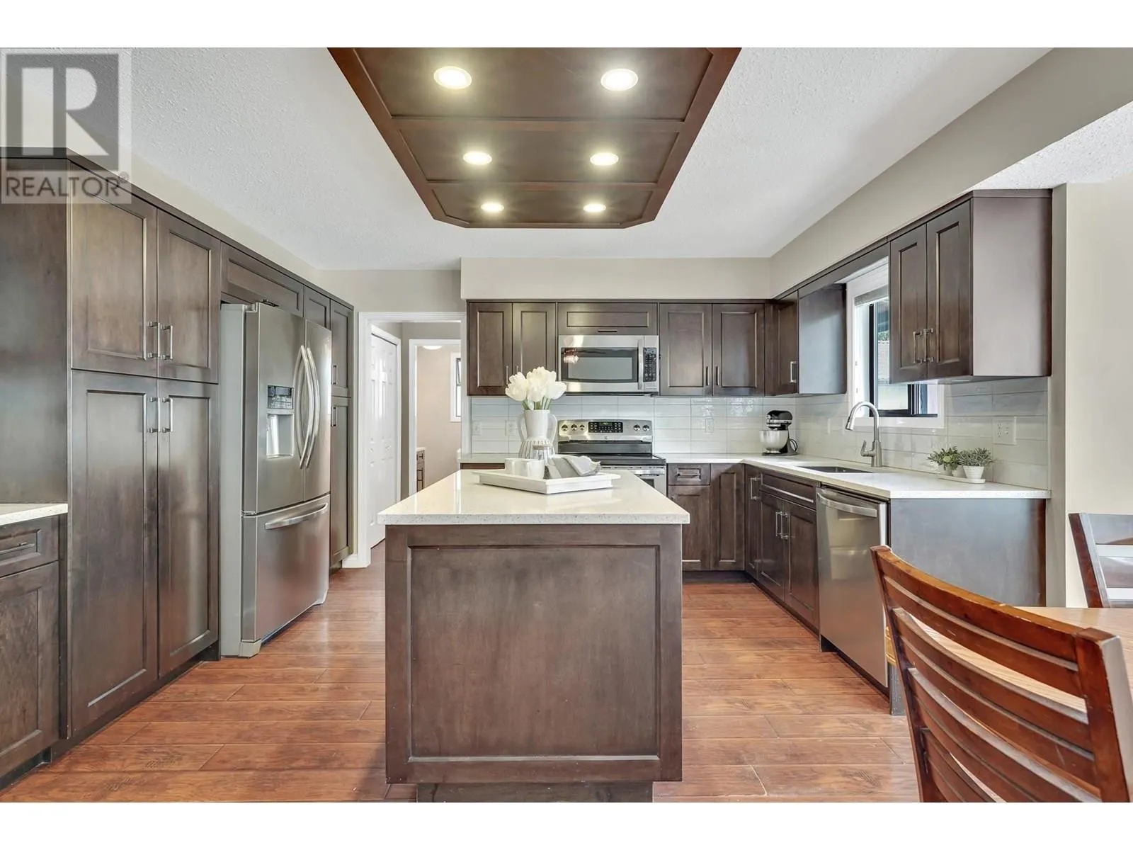 496 GLENBROOK DRIVE