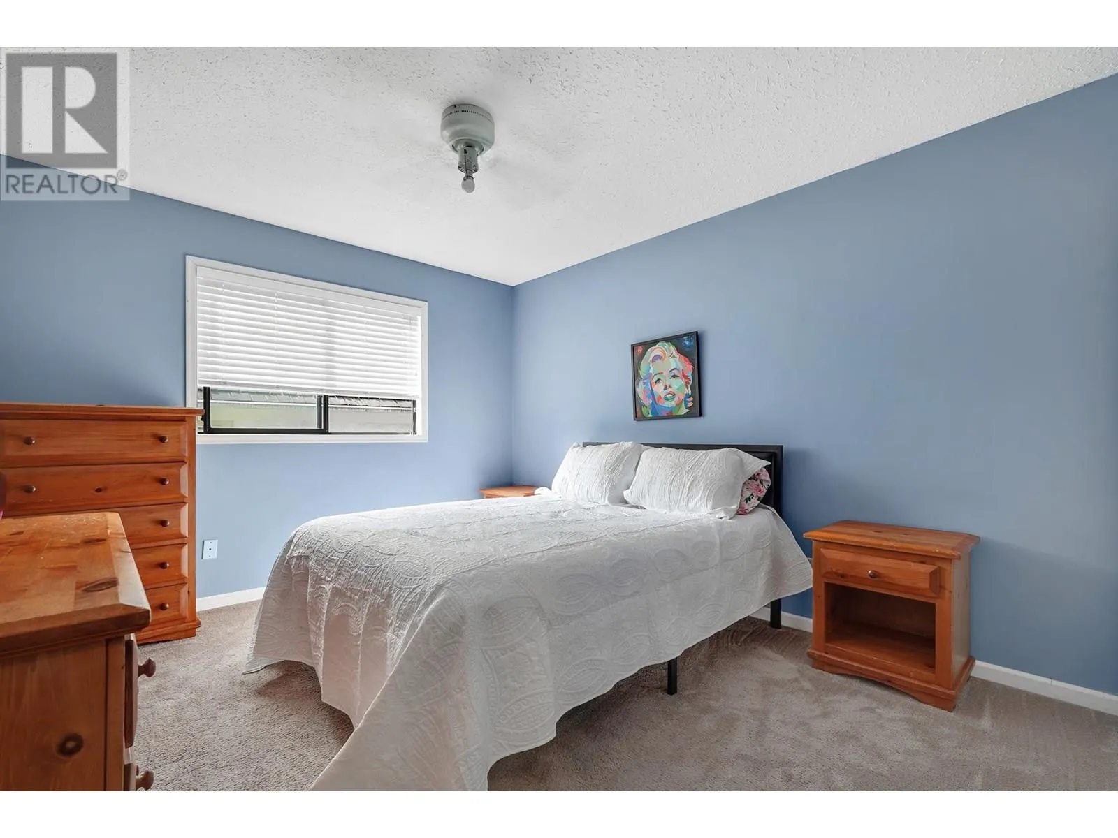 496 GLENBROOK DRIVE