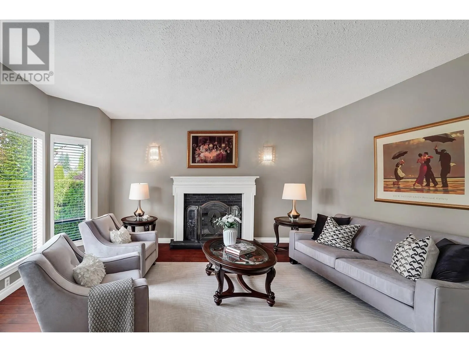 496 GLENBROOK DRIVE