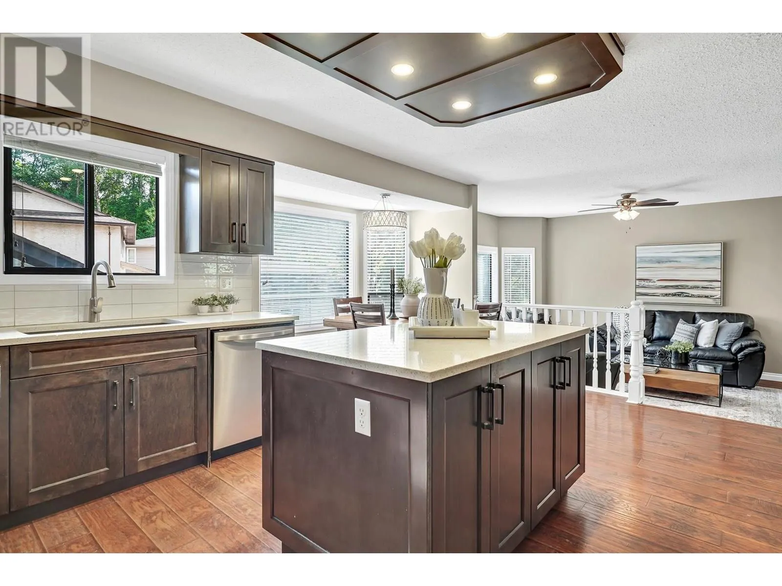 496 GLENBROOK DRIVE