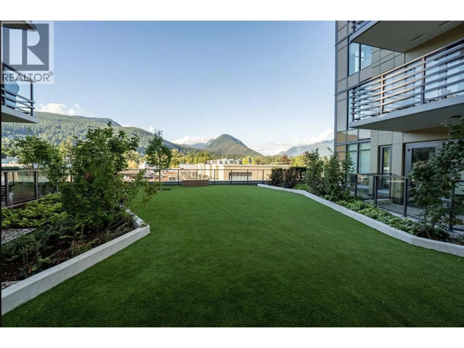907 2785 LIBRARY LANE