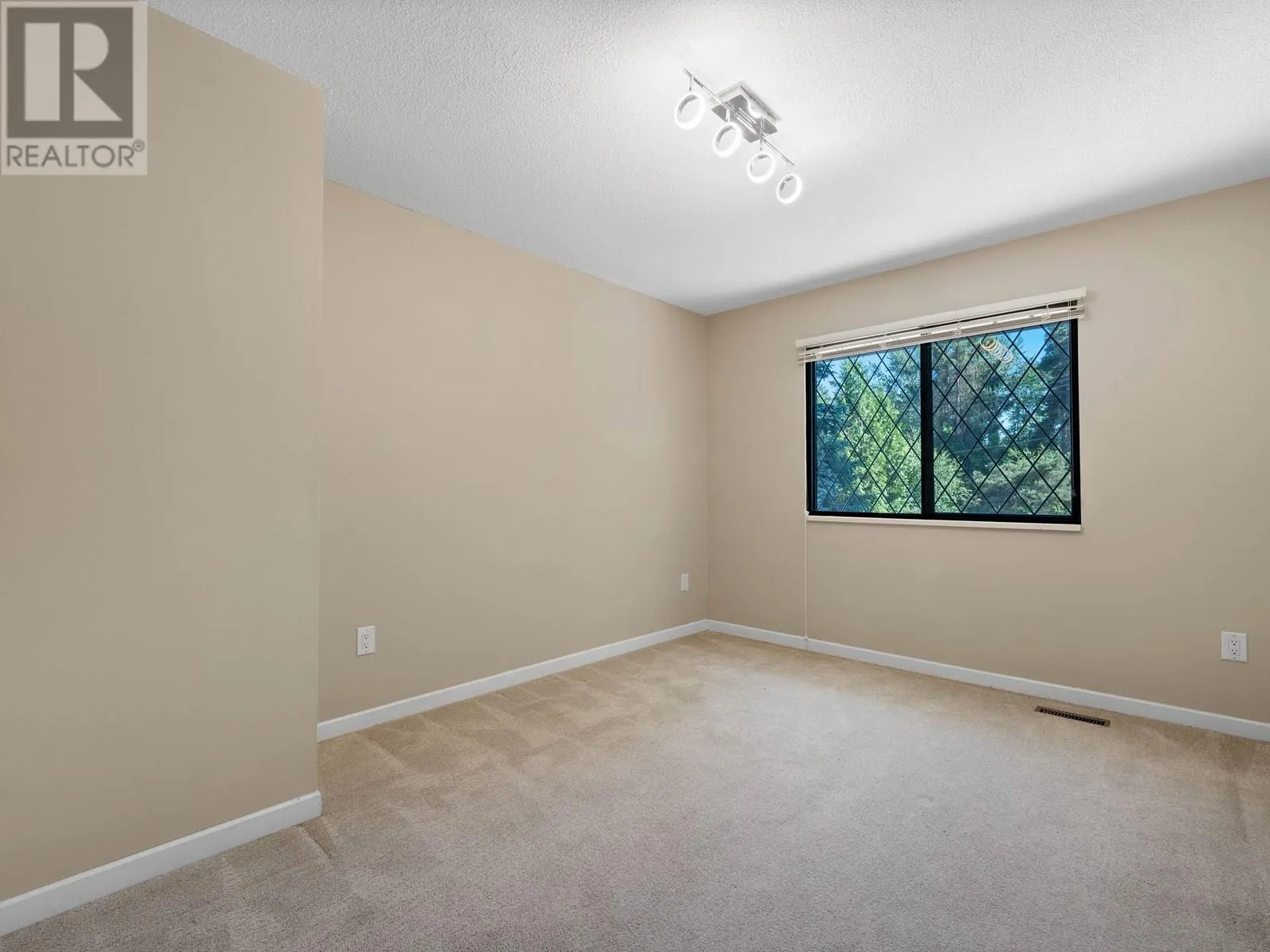 755 WESTCOT ROAD