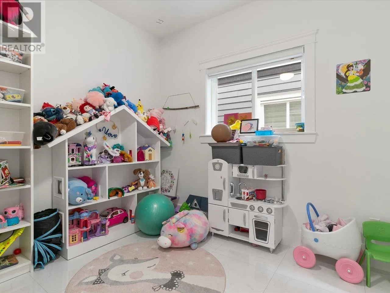 1462 PITT RIVER ROAD