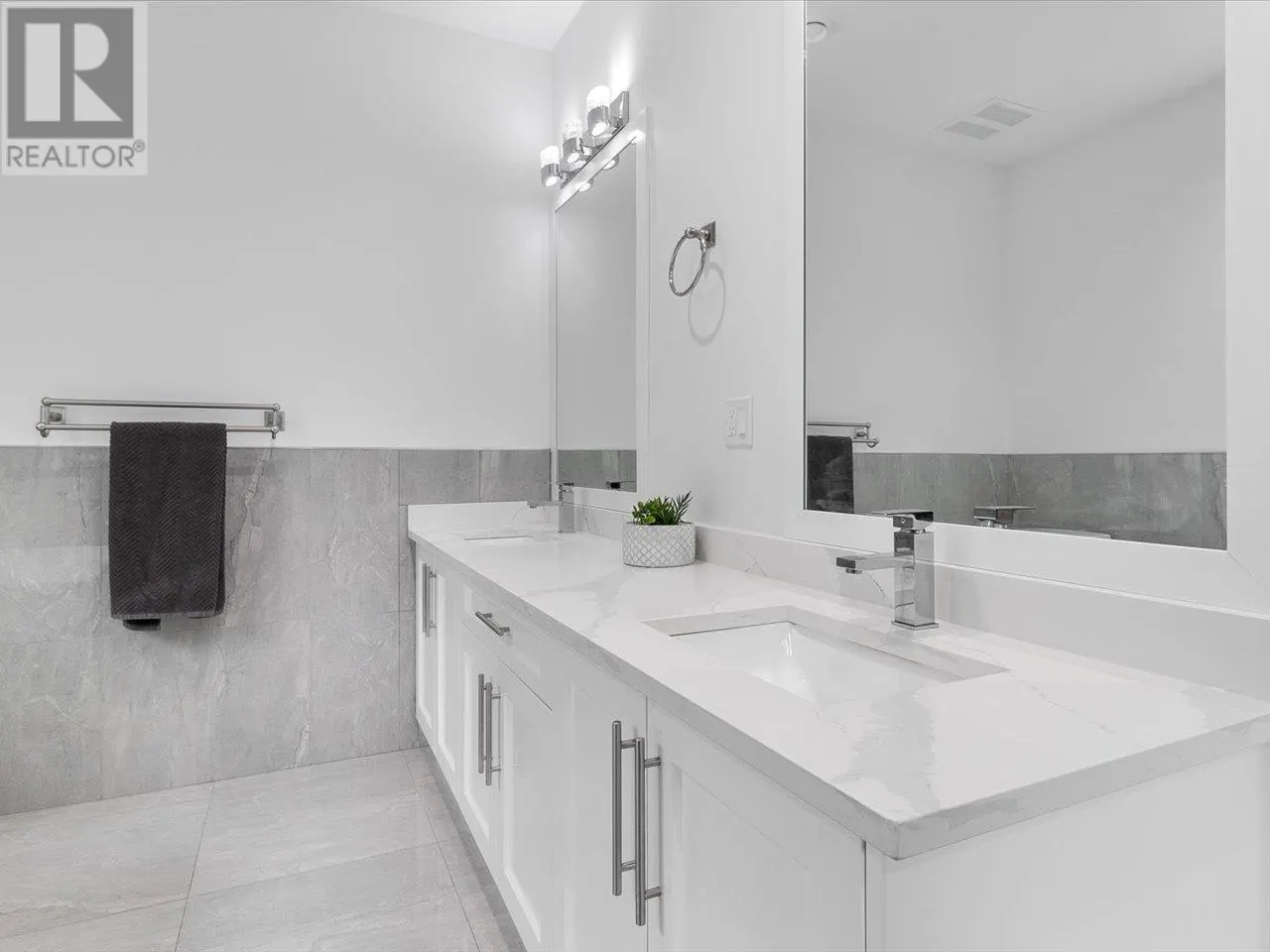 1462 PITT RIVER ROAD