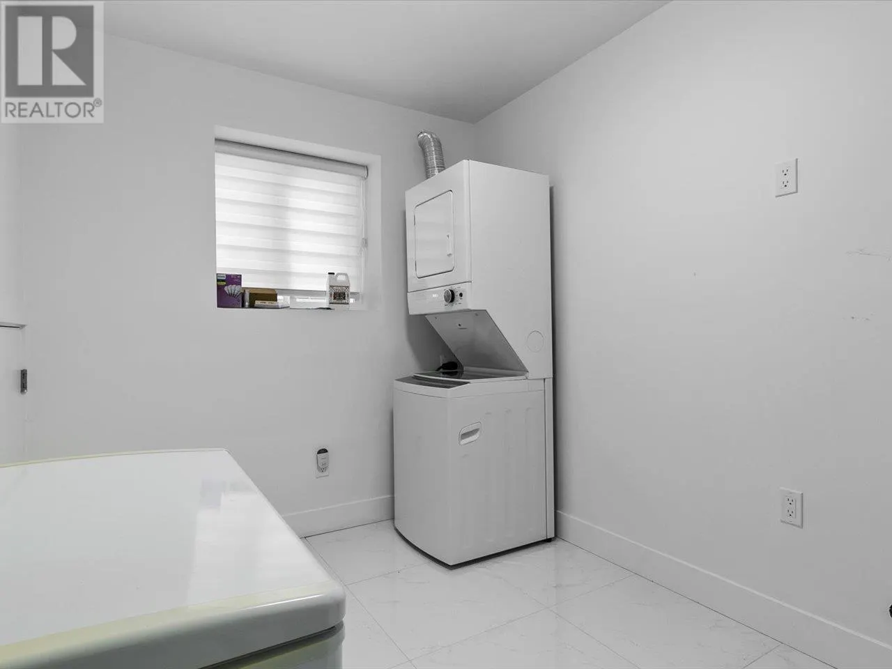 1462 PITT RIVER ROAD