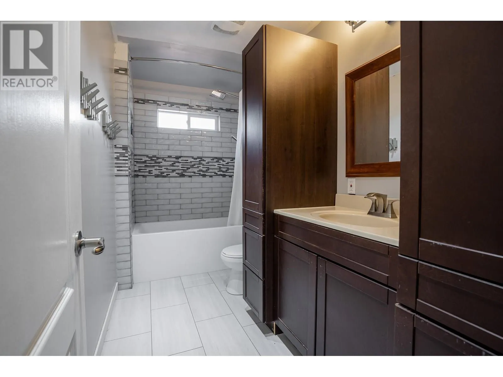 23 BRACKEN PARKWAY