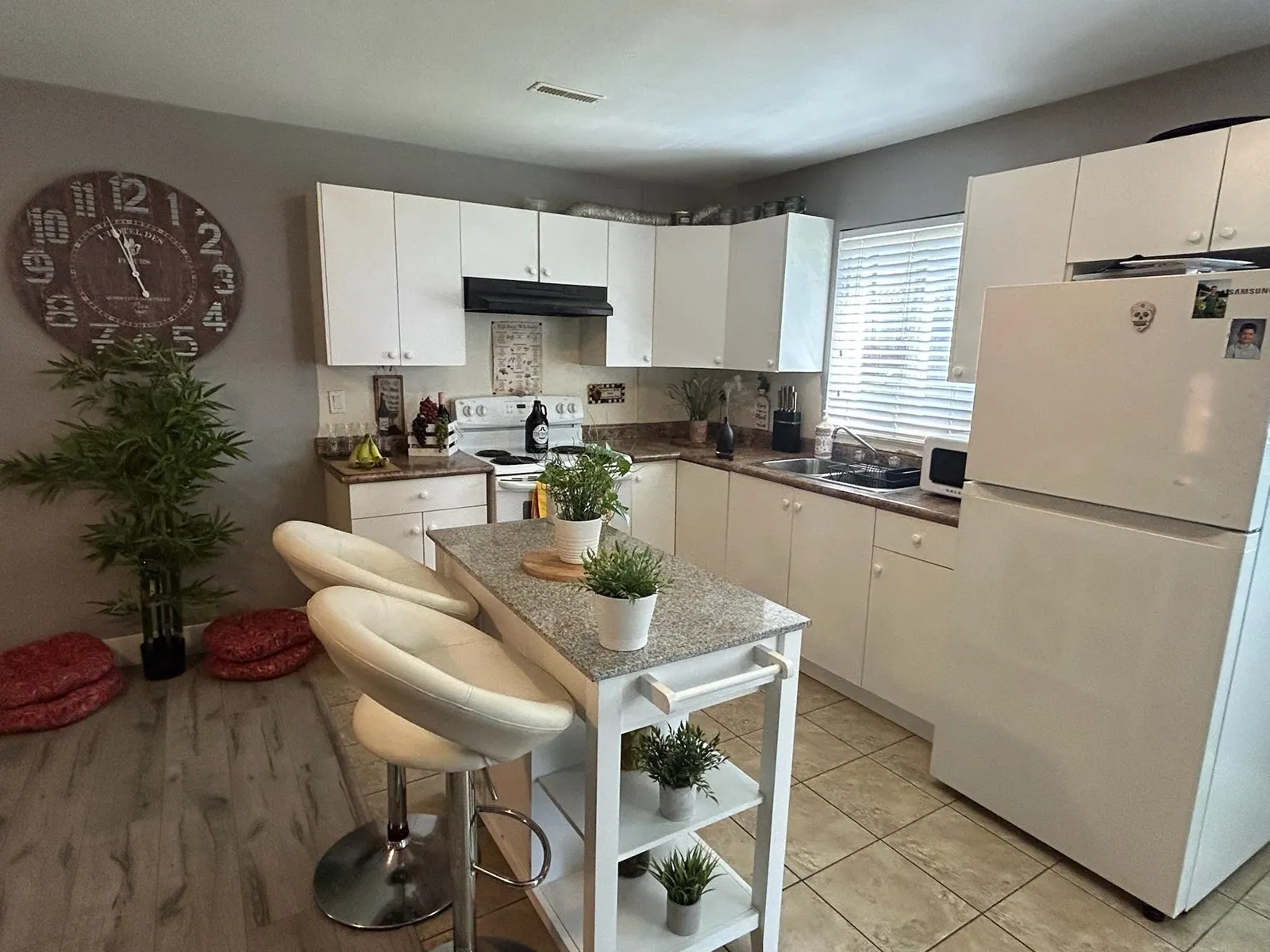 32526 ABERCROMBIE PLACE