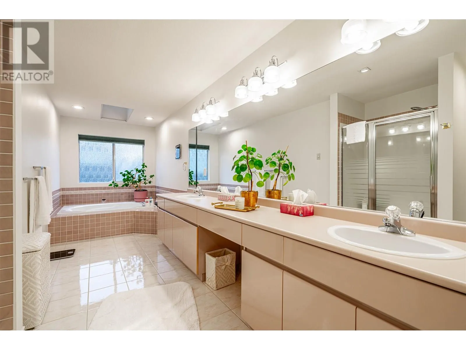 15 788 CITADEL DRIVE