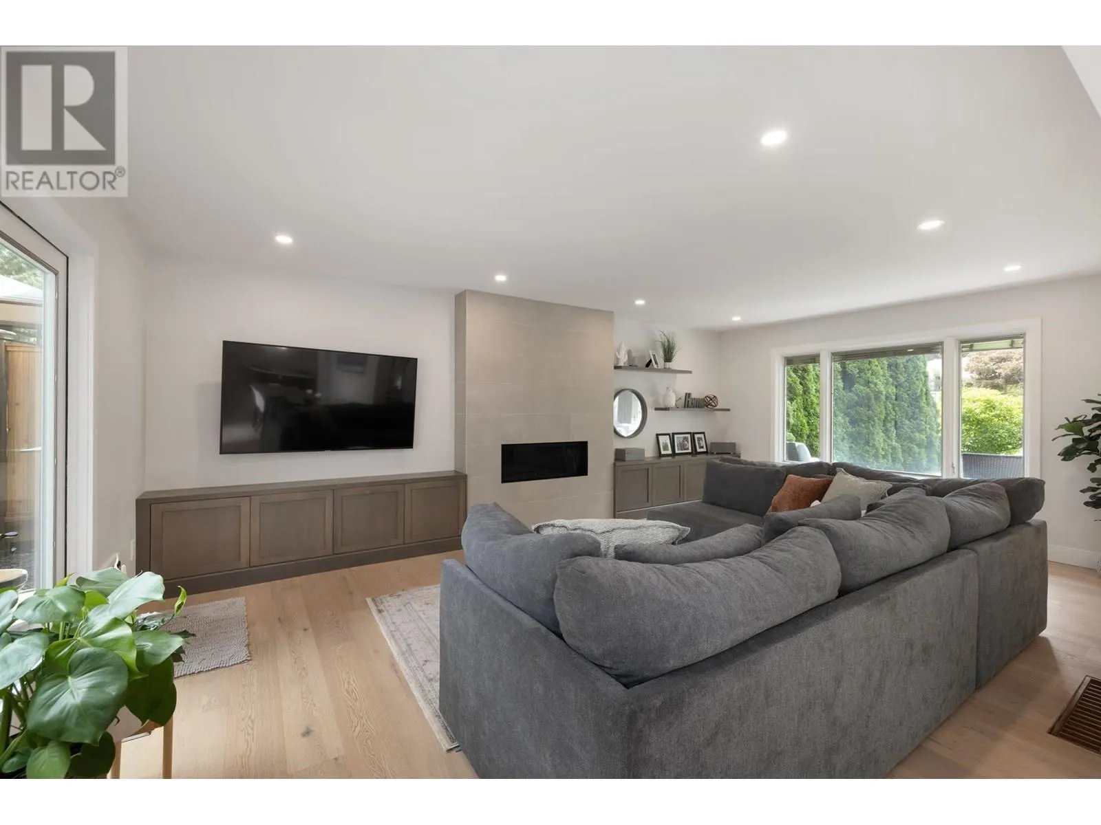 2678 AILSA CRESCENT