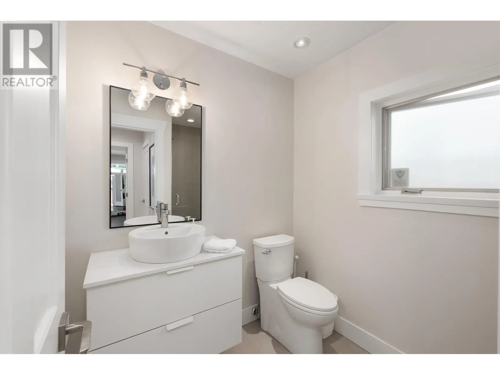 2678 AILSA CRESCENT