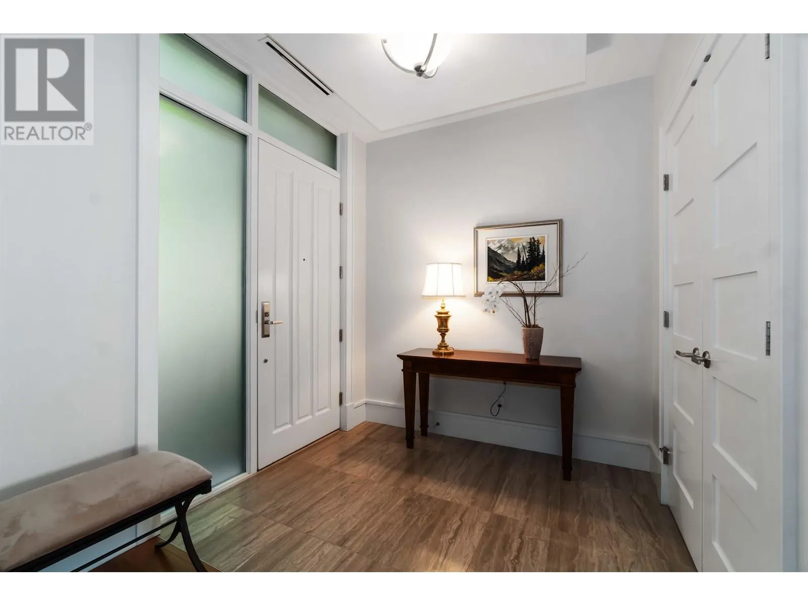 304 2535 GARDEN COURT