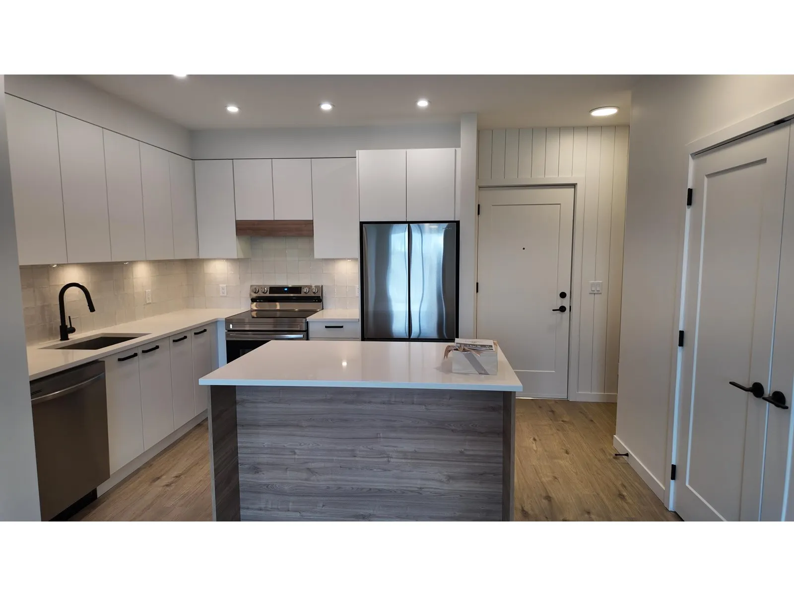 304 33920 BEST AVENUE