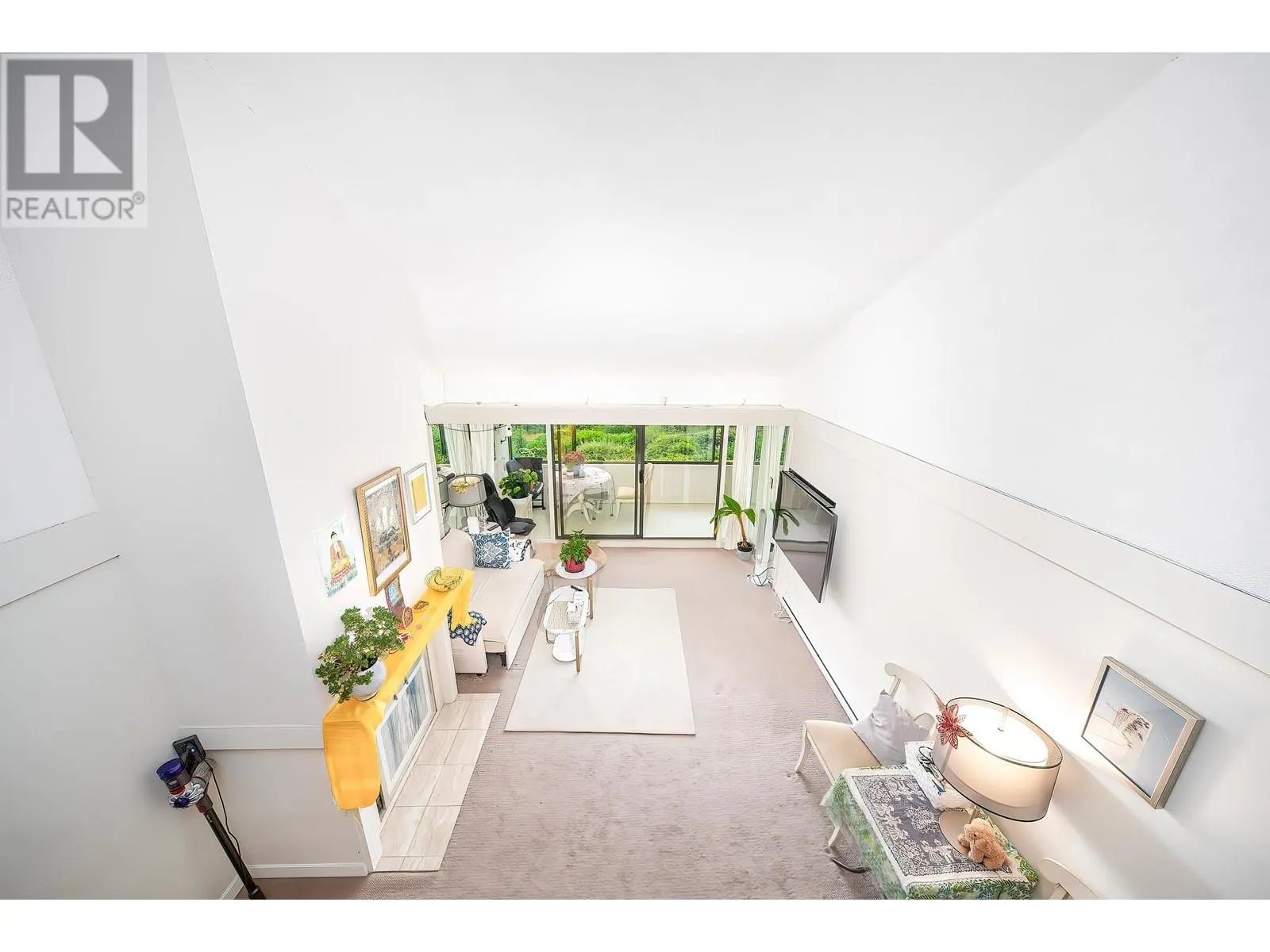 49 2202 FOLKESTONE WAY