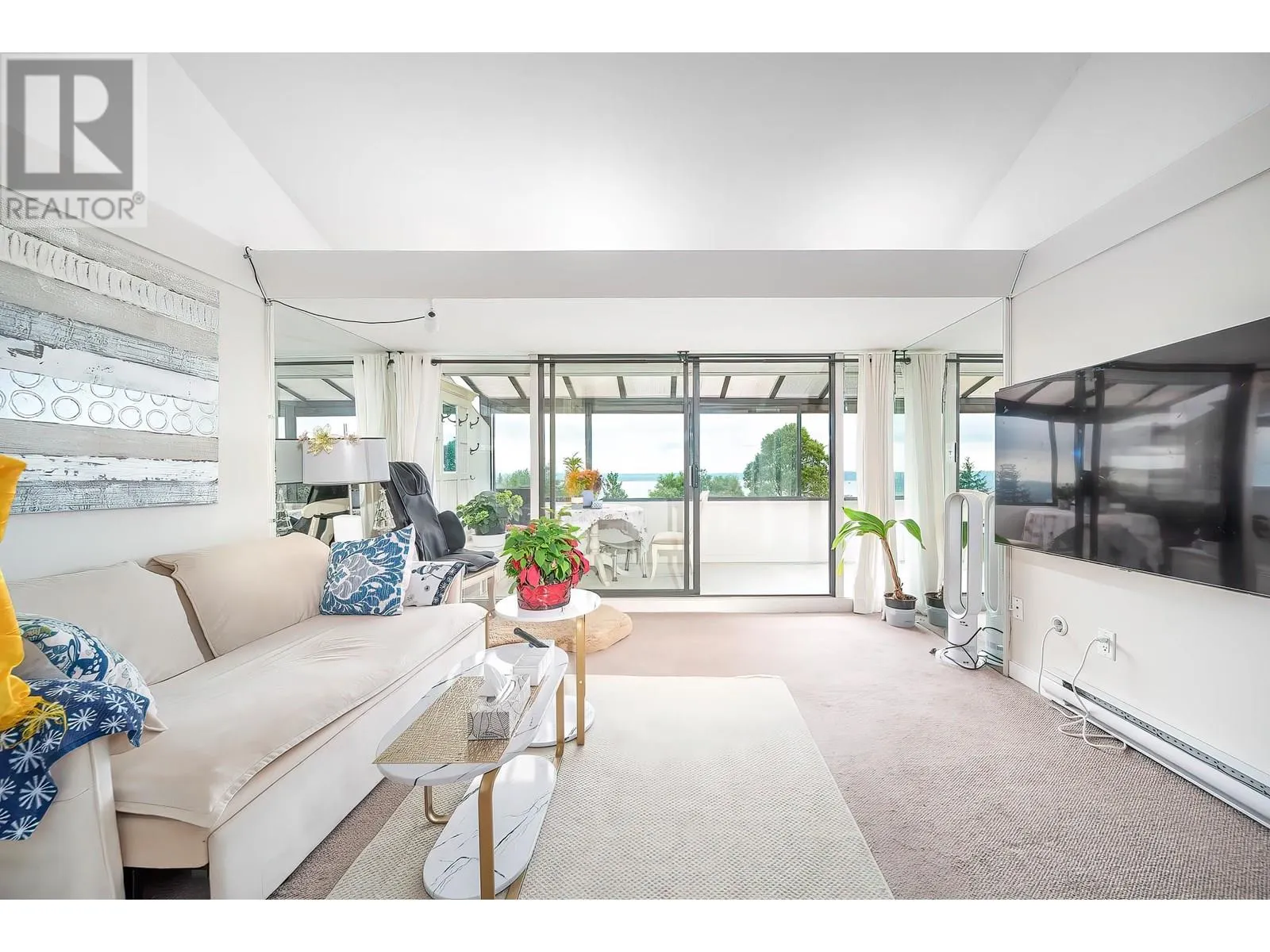 49 2202 FOLKESTONE WAY