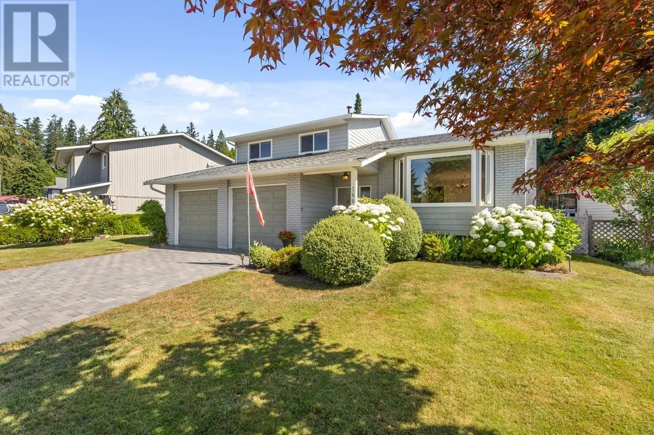1605 HEMLOCK PLACE