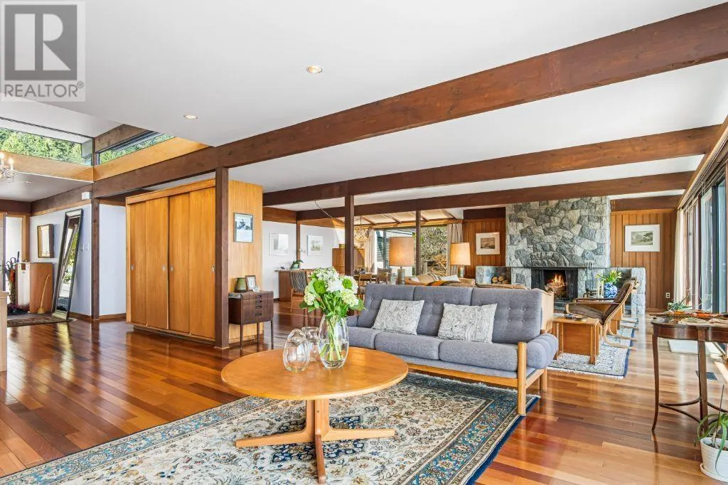 1132 CRESTLINE ROAD