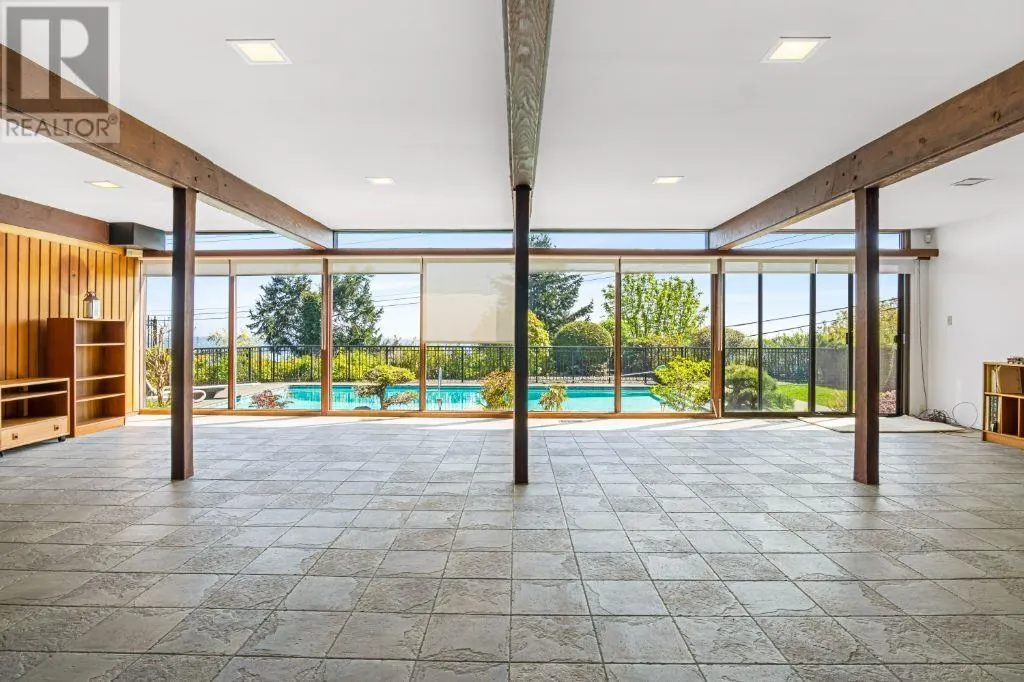 1132 CRESTLINE ROAD