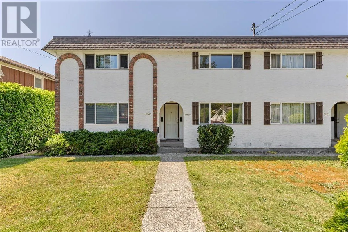 3263 VINCENT STREET