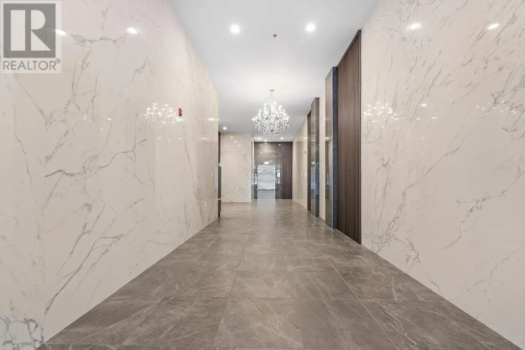 202 1331 MARINE DRIVE