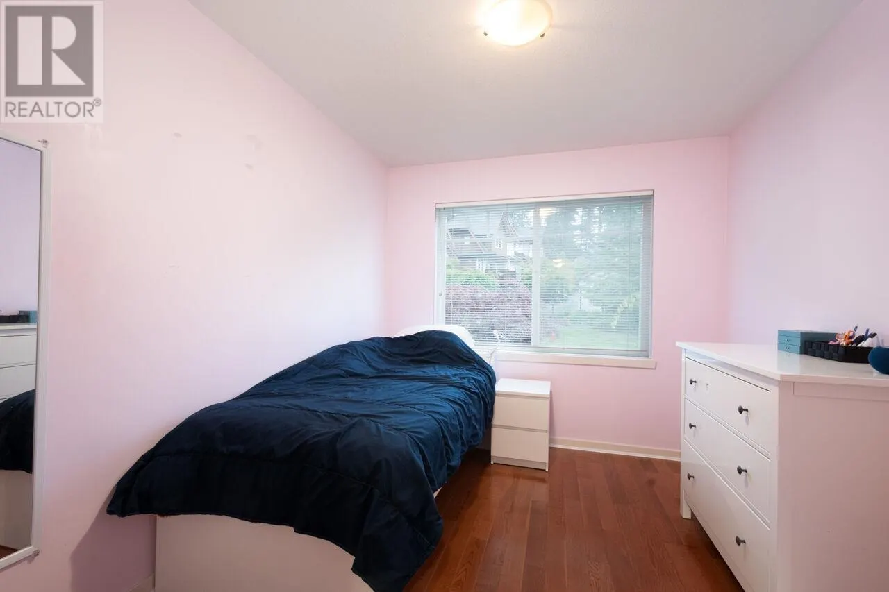 52 2000 PANORAMA DRIVE