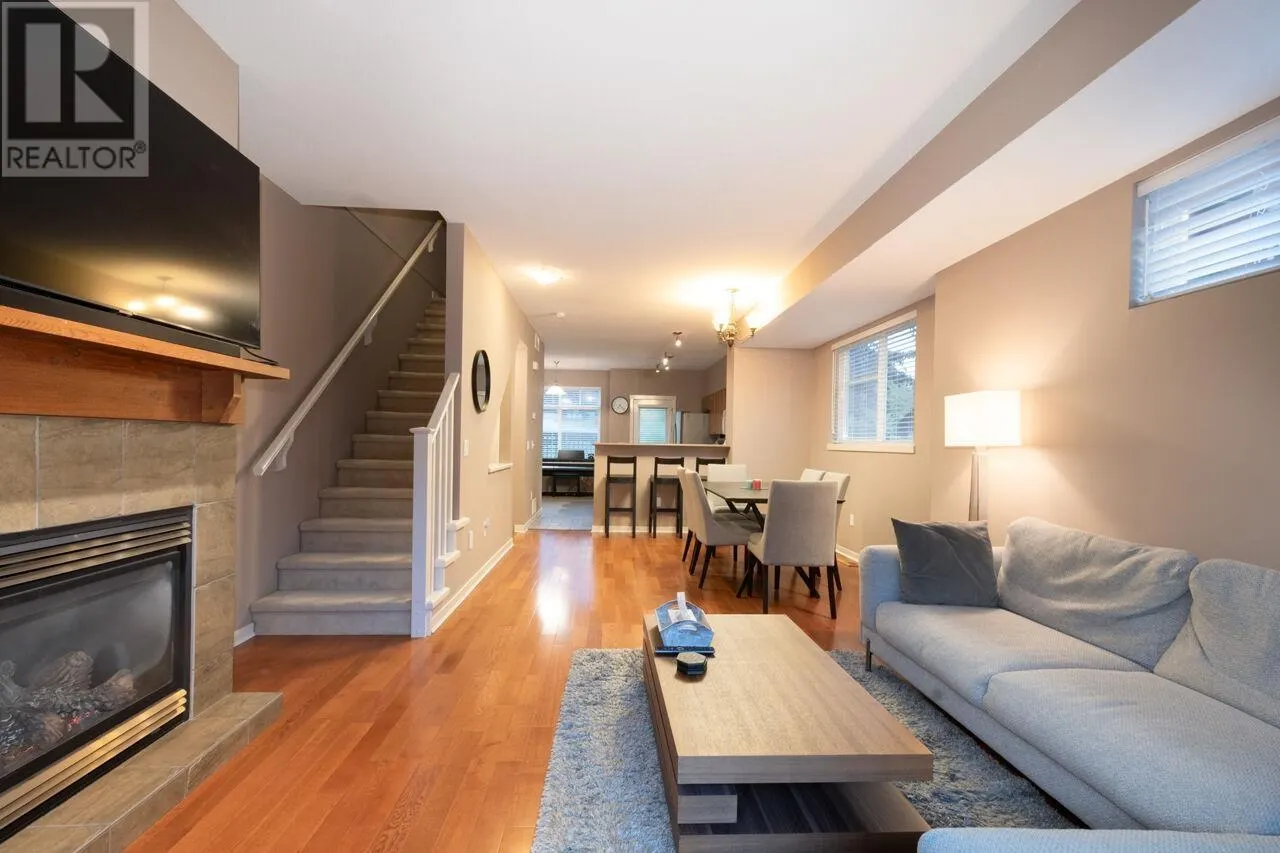 52 2000 PANORAMA DRIVE