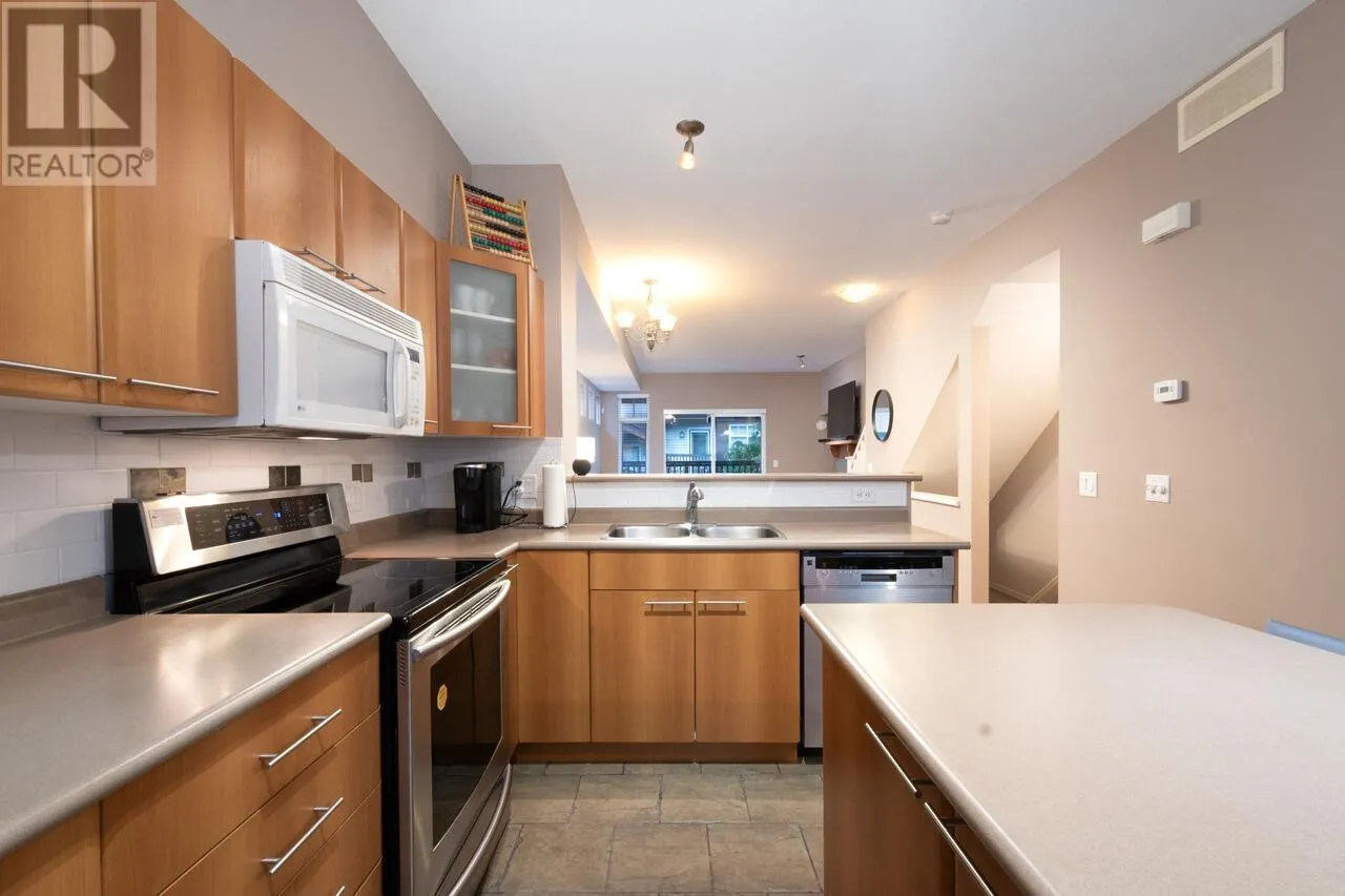52 2000 PANORAMA DRIVE