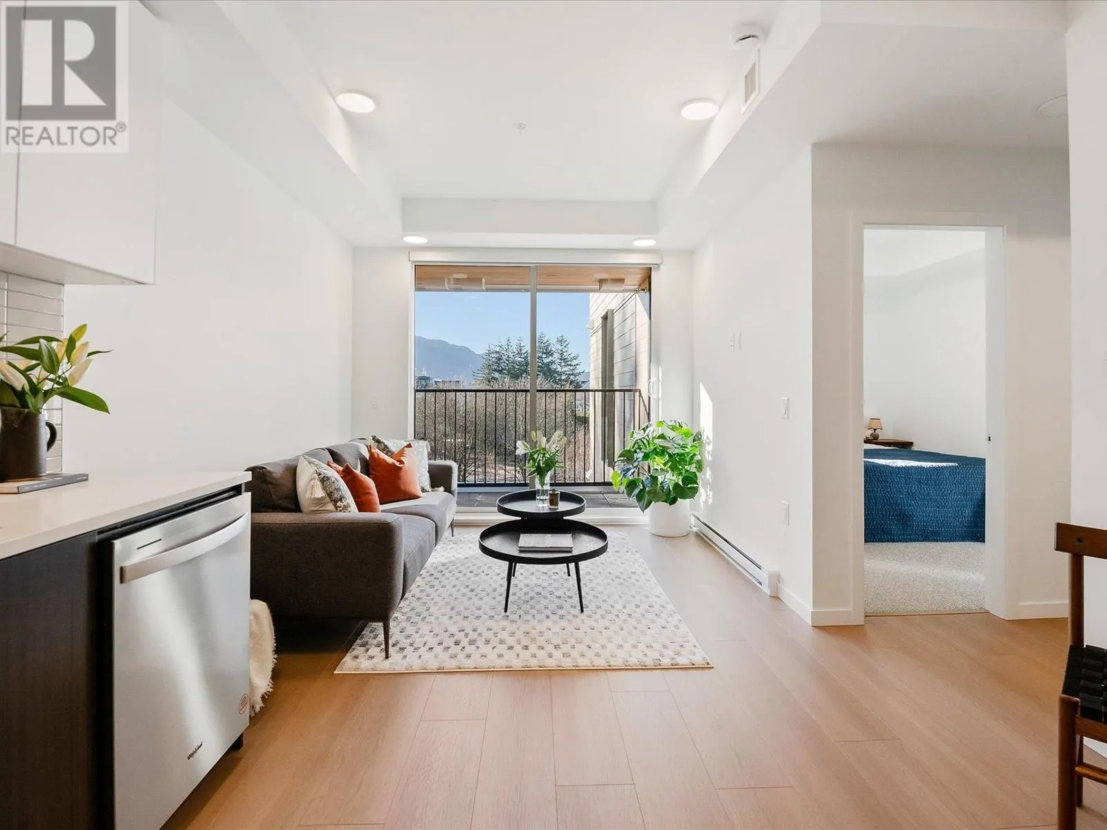 504 37994 SECOND AVENUE