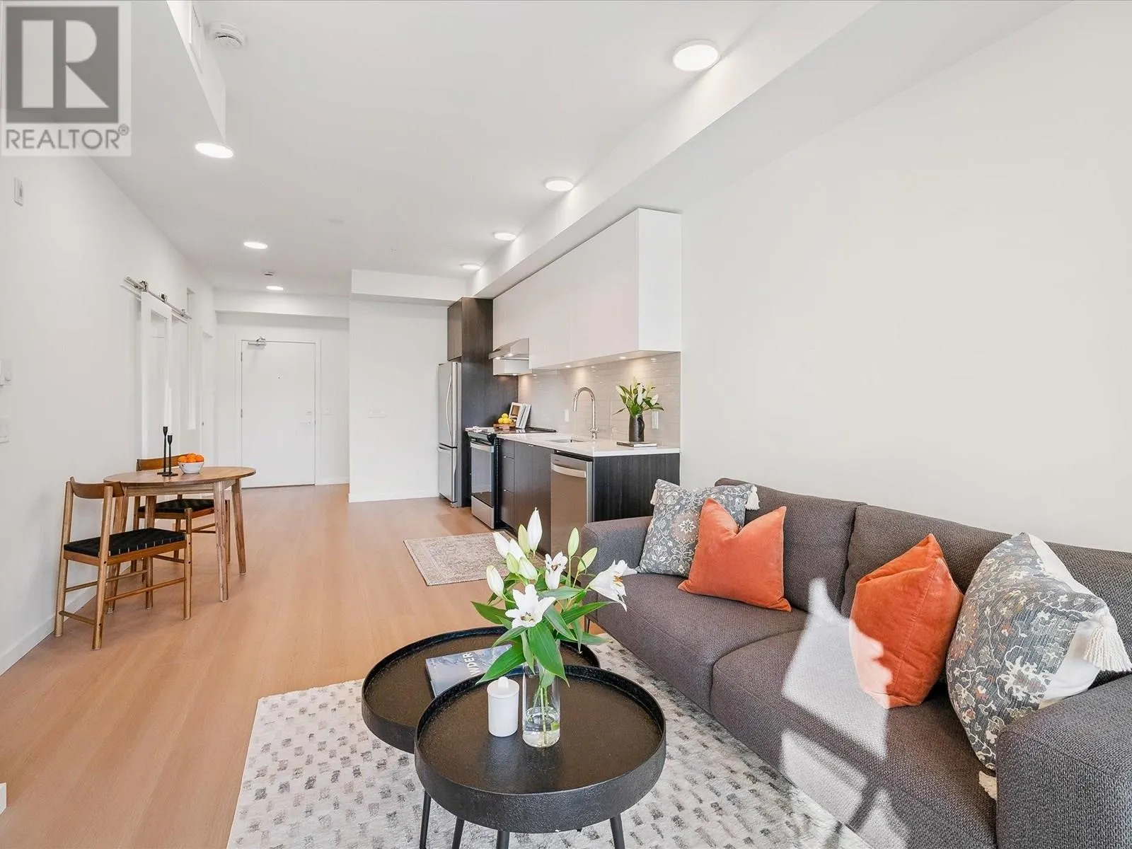 504 37994 SECOND AVENUE