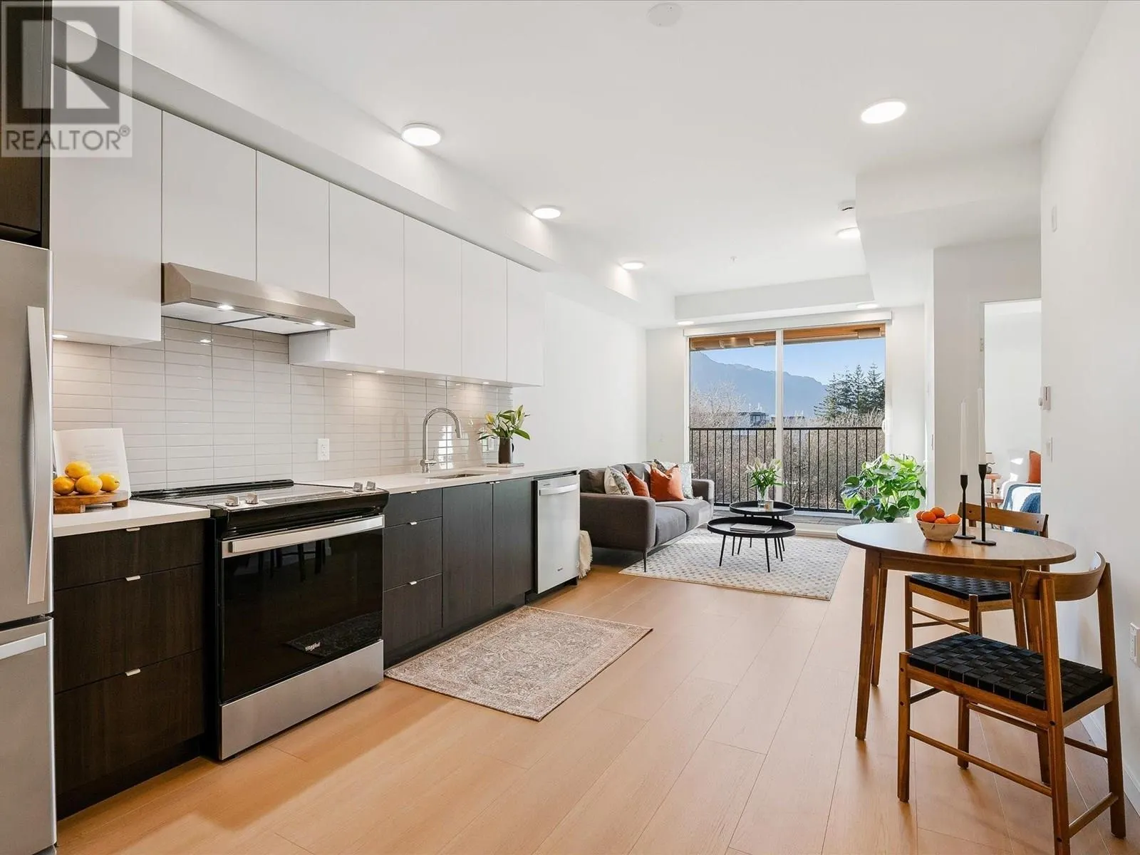 504 37994 SECOND AVENUE