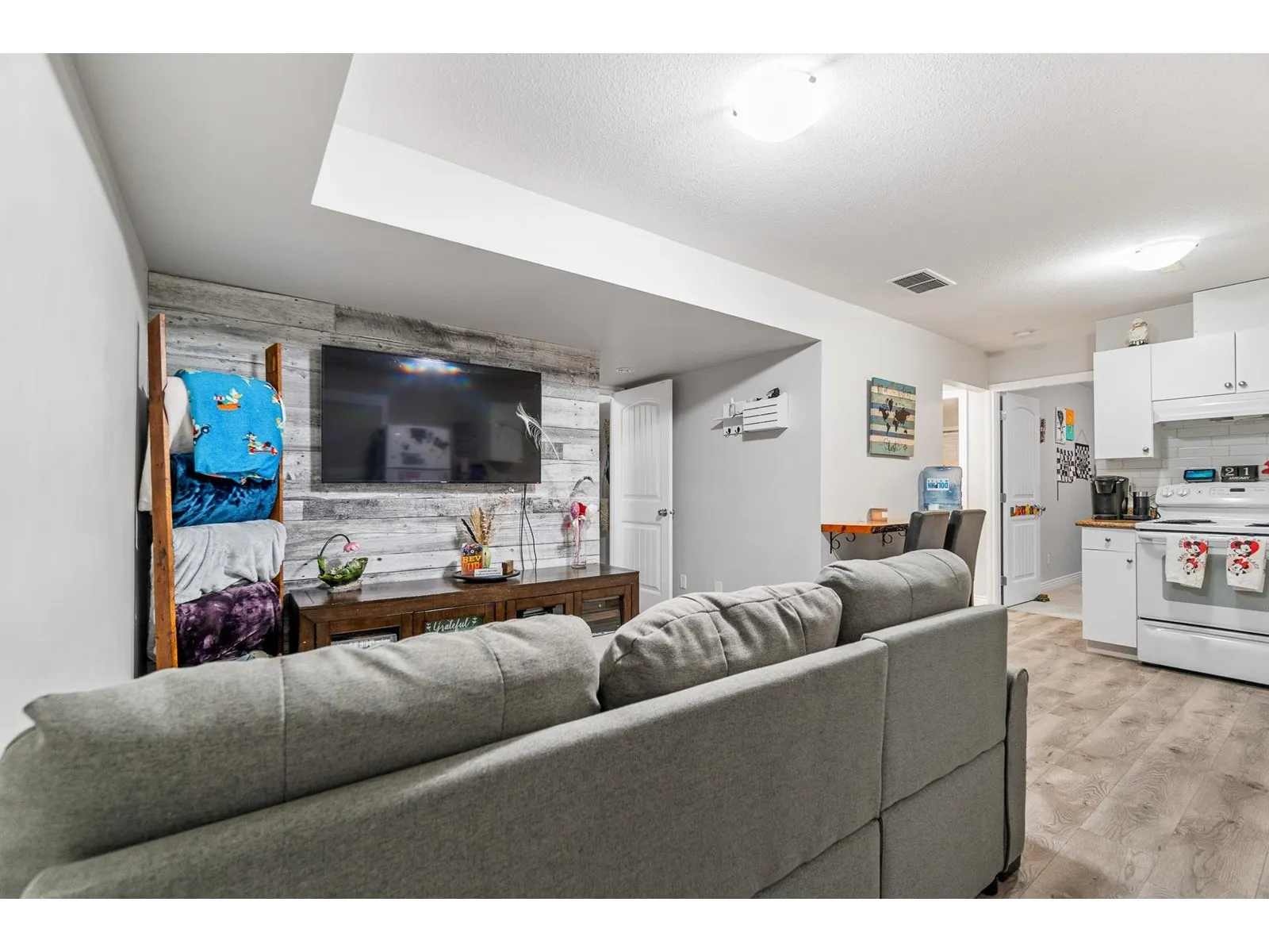32448 ABERCROMBIE PLACE