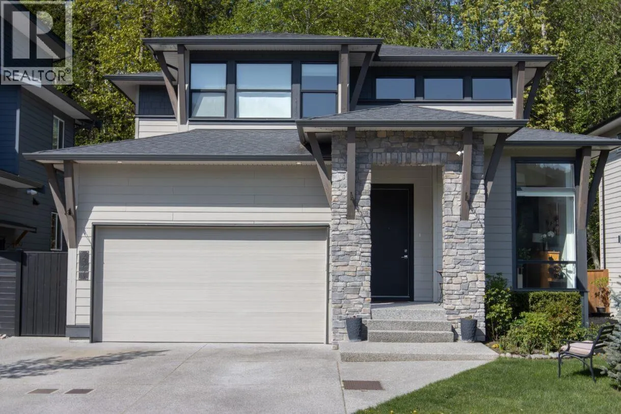 39253 FALCON CRESCENT