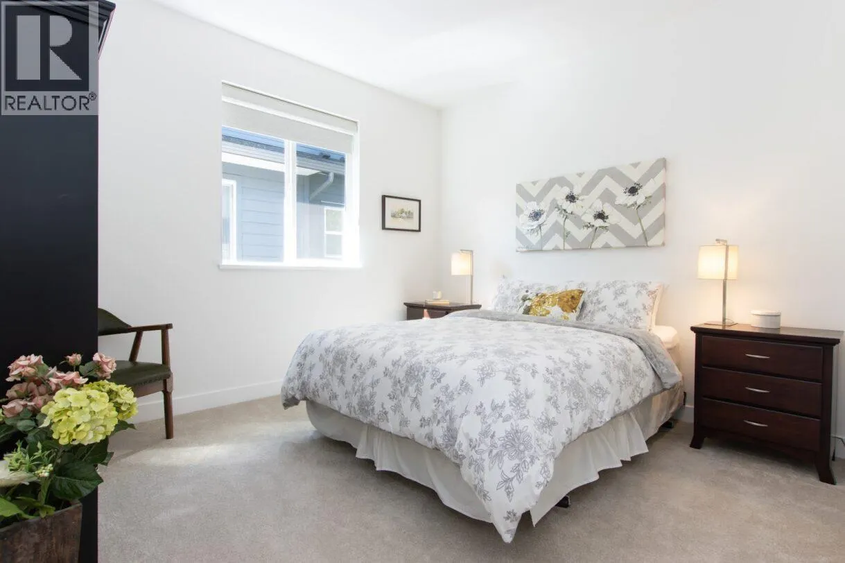 39253 FALCON CRESCENT