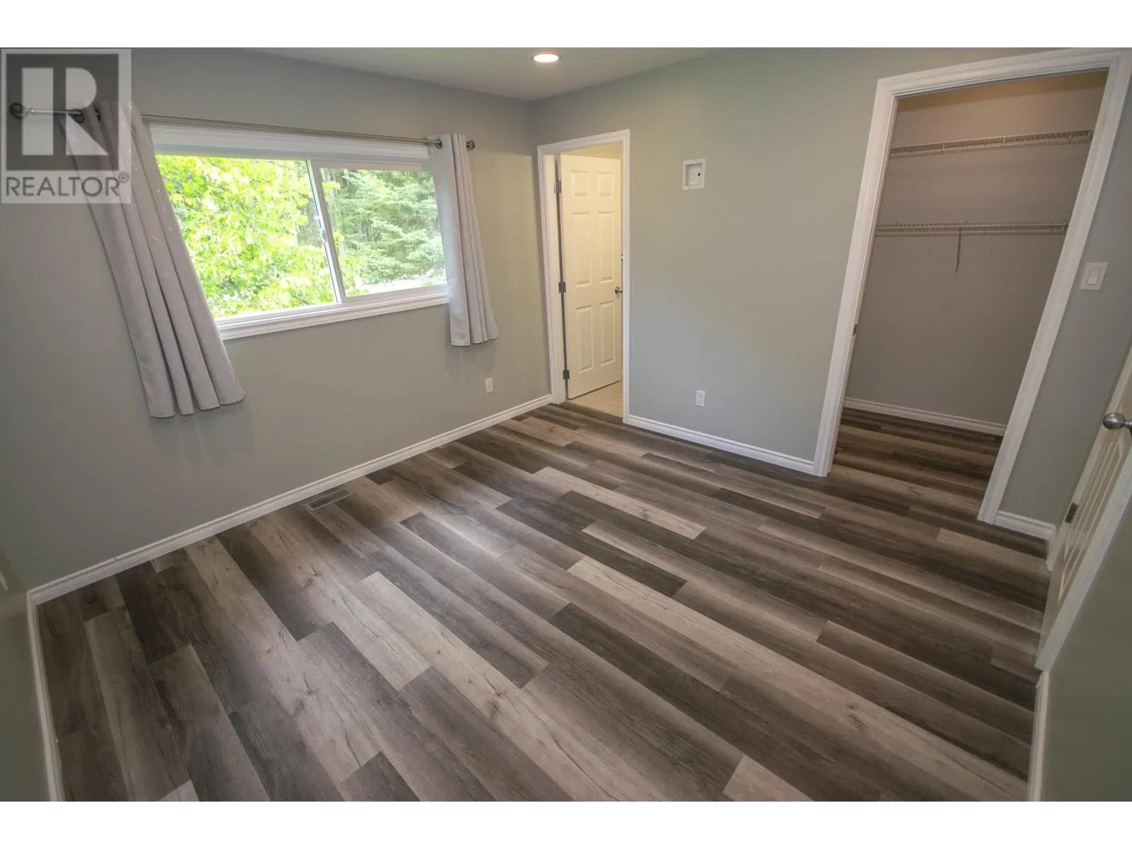 2056 W SALES ROAD