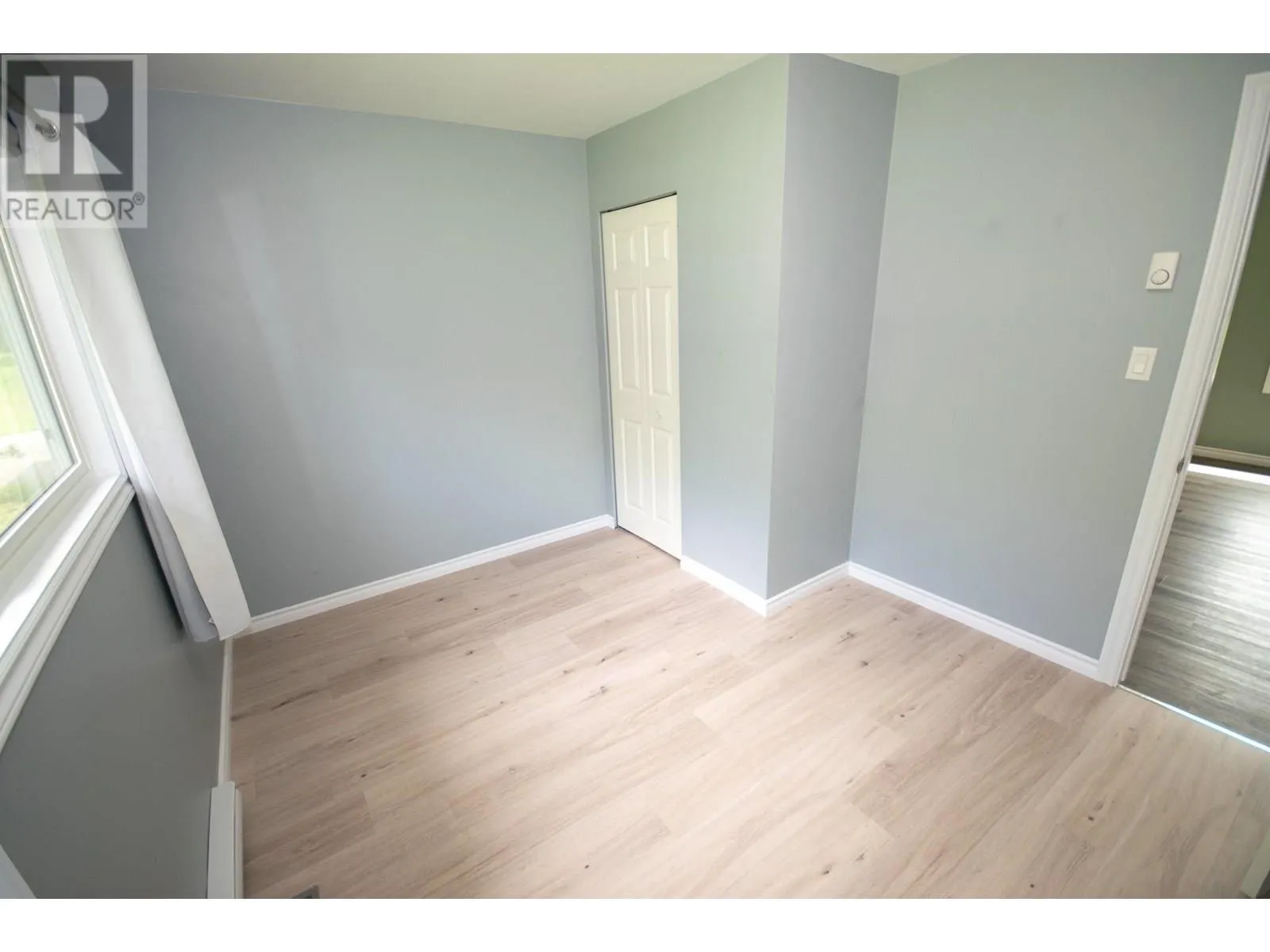 2056 W SALES ROAD