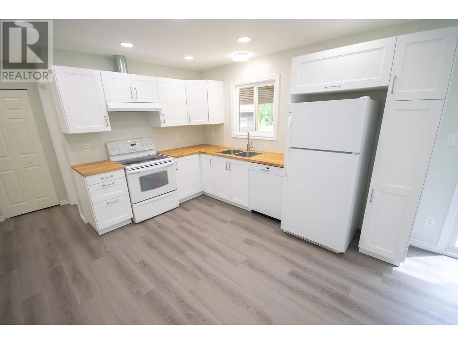 2056 W SALES ROAD