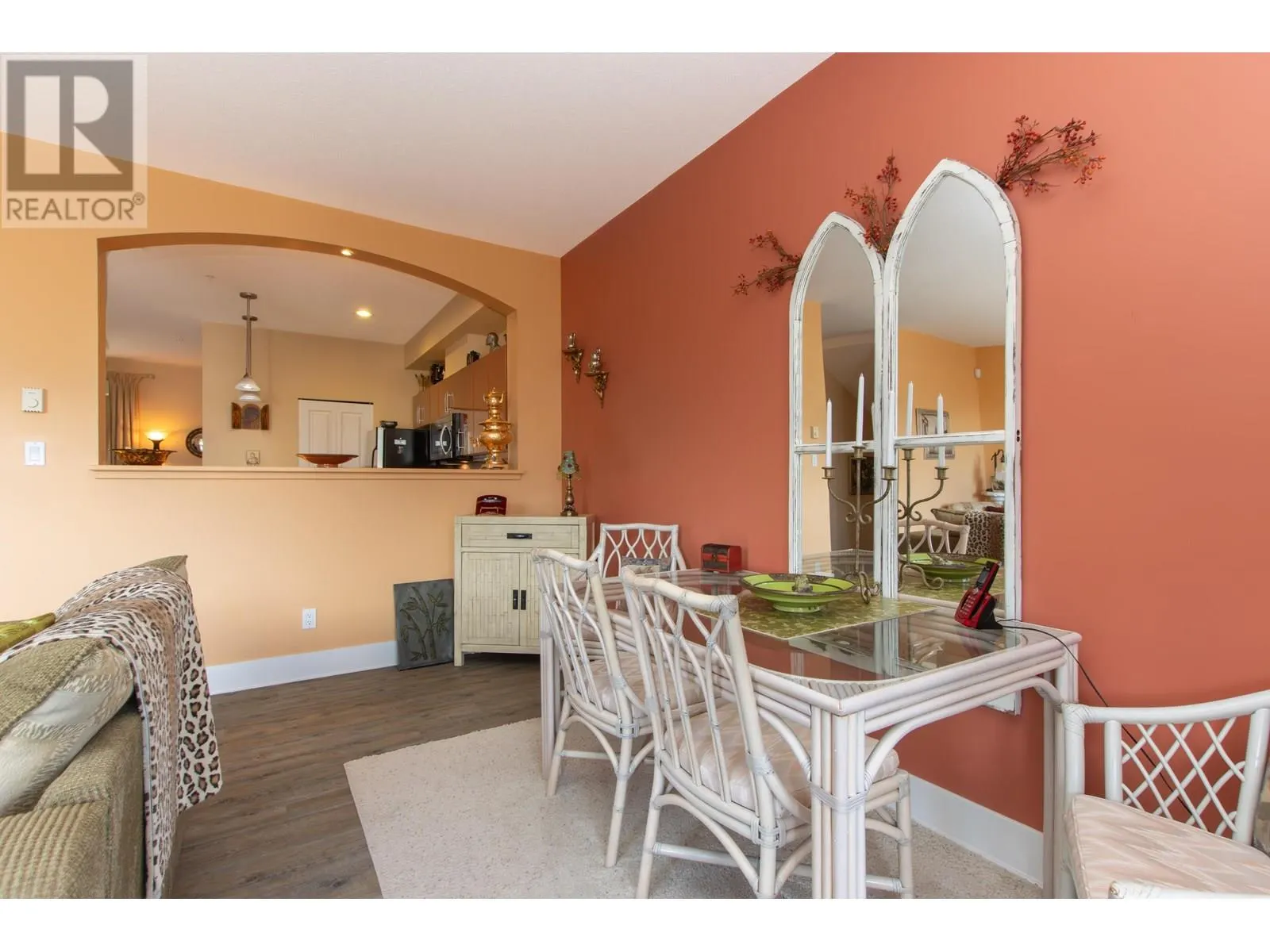 4 1024 GLACIER VIEW DRIVE