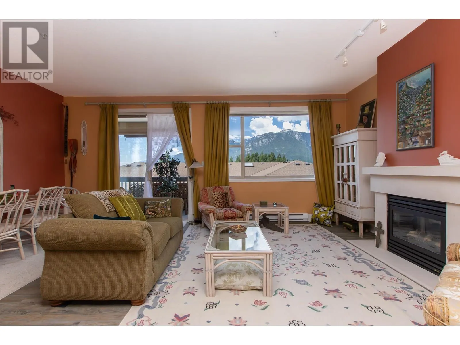 4 1024 GLACIER VIEW DRIVE