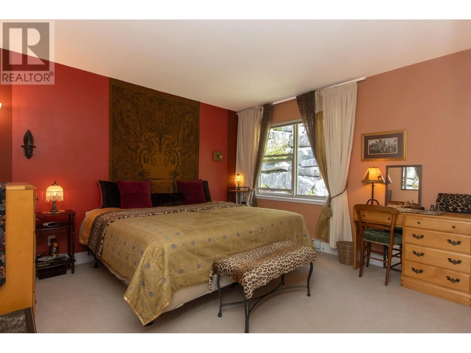 4 1024 GLACIER VIEW DRIVE