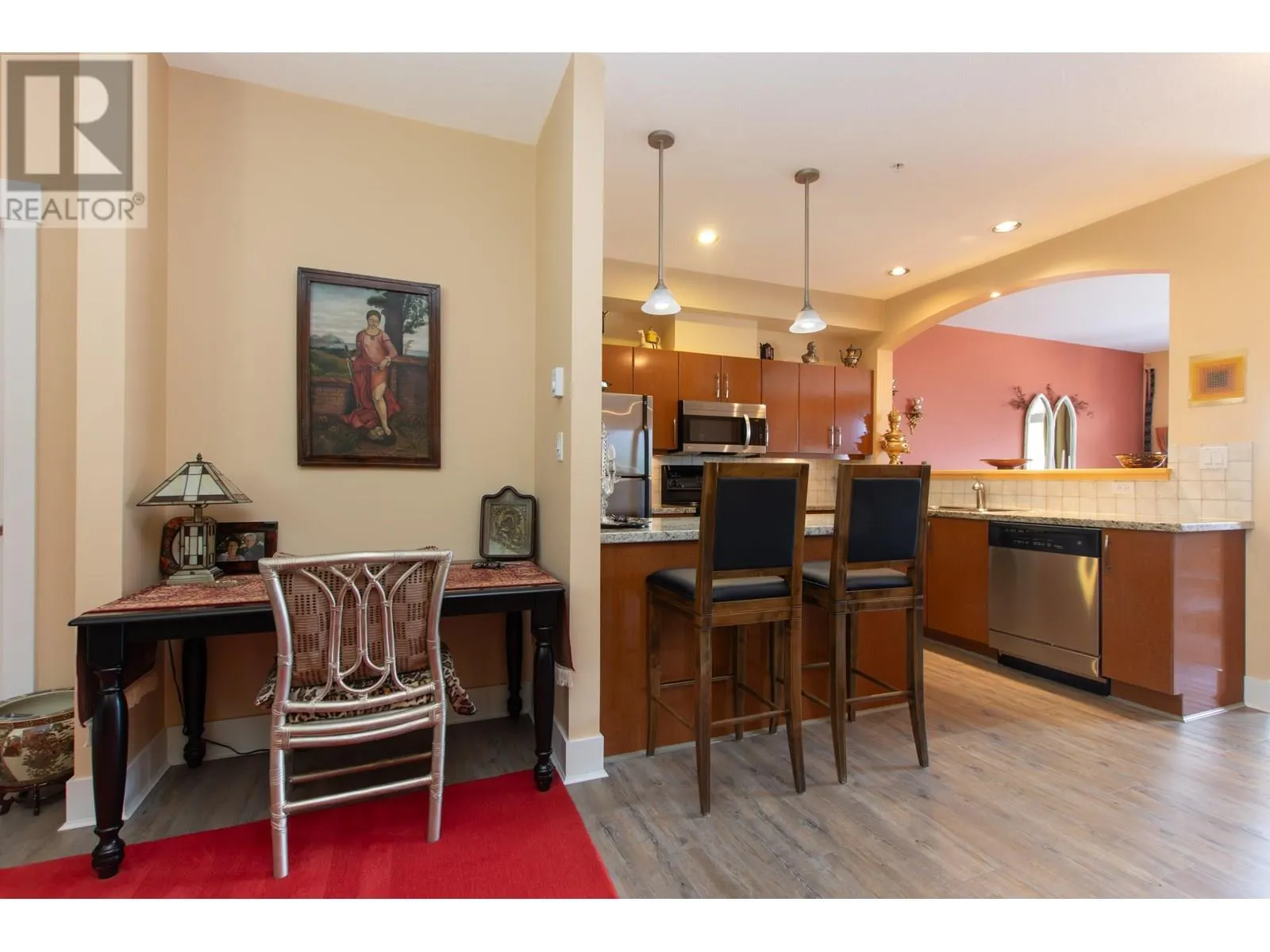 4 1024 GLACIER VIEW DRIVE